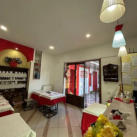 Vecchio West Bed & Breakfast